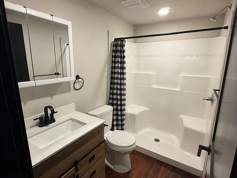 210 S Railroad St #101 — Photo 10