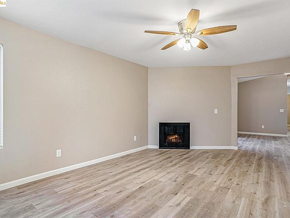 5th image of 5665 Brush Creek Dr