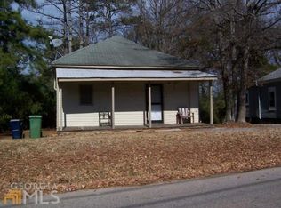 1043 W College Ext, Griffin, GA 30224