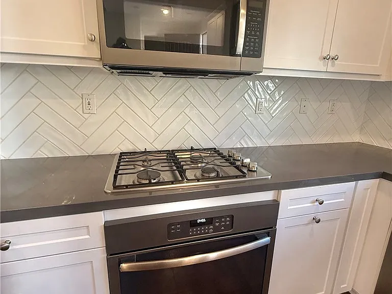 2283 Apple Ct — Photo 9