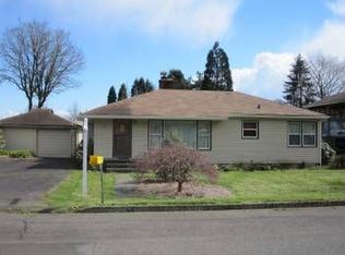35 Wagner Ave, Saint Helens, OR 97051