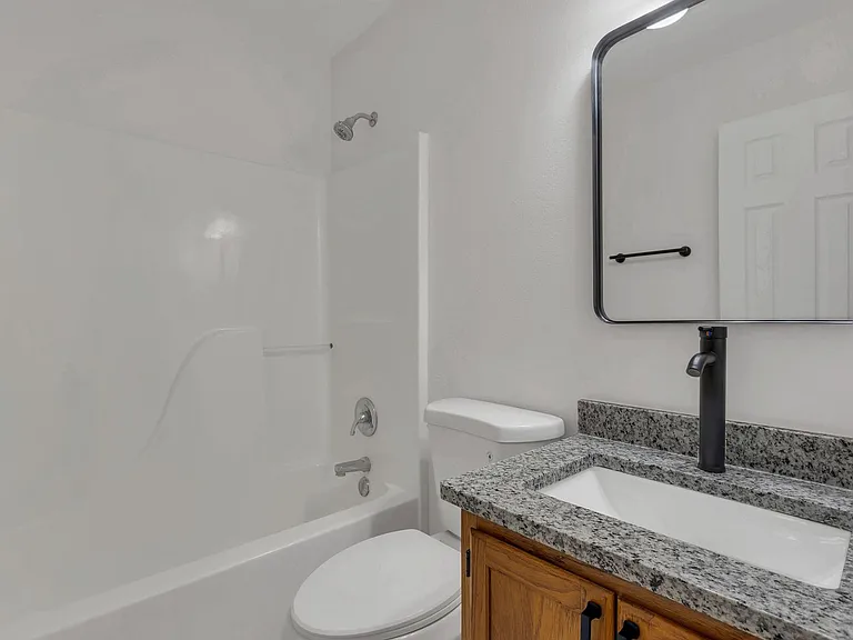 7202-7222 Melrose Pl #7204 — Photo 70