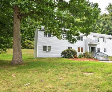 23 Old Stagecoach Road #3, Epping, NH, 03042