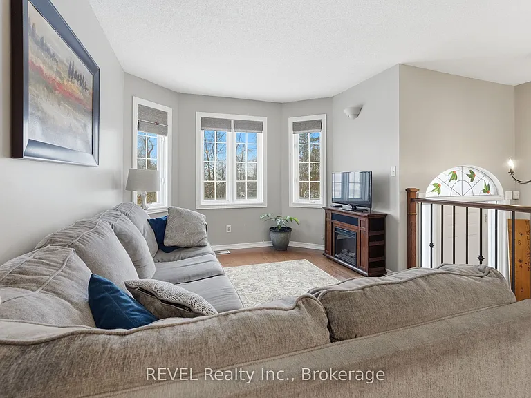 5 Barbara Ave — Photo 19