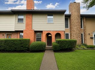 1528 Silverpines Rd #528, Houston, TX 77062