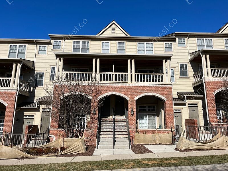 1st image of 3921 Forester Blvd