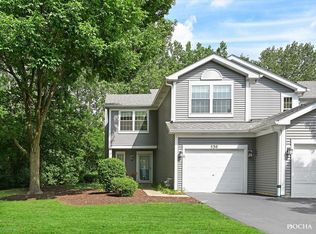 530 Peebles Ct, Batavia, IL 60510