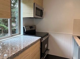 12 Sunset Dr #4B, Alexandria, VA 22301