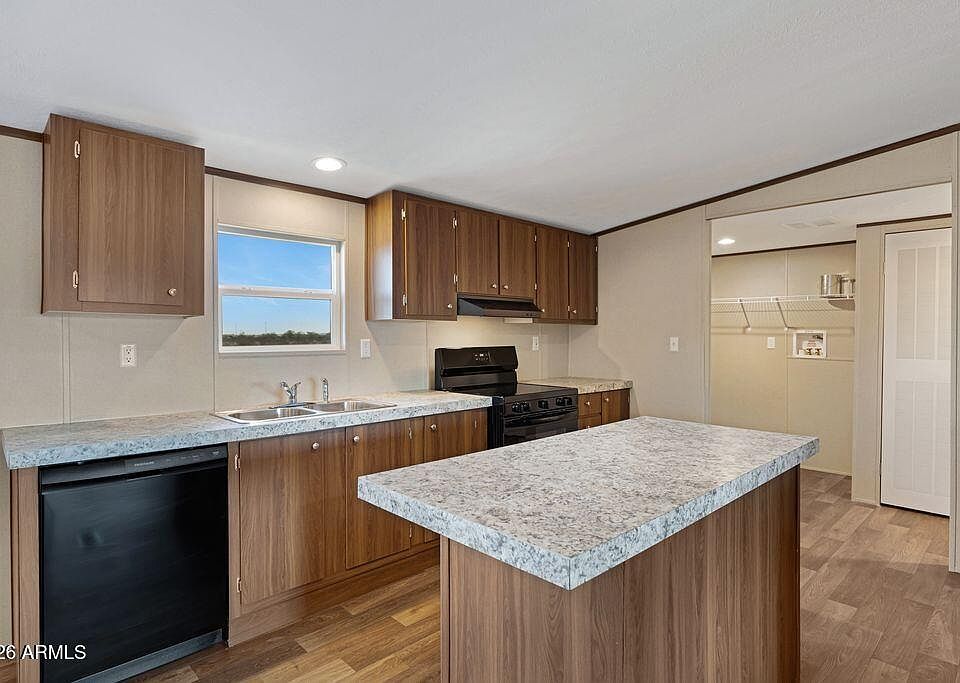 1st image of 5744 N Lakeview Drive