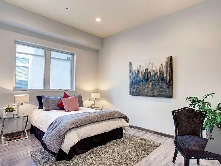 1906 Overland Ave #202 — Photo 10