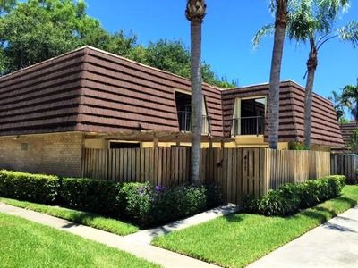 411 4th Ln, Palm Beach Gardens, FL, 33418