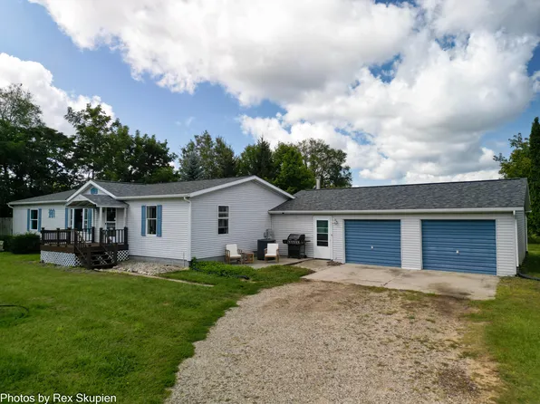 9019 Musson Rd, Six Lakes, MI 48886