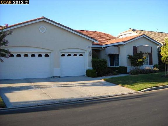 2nd image of 913 Suntan Ln
