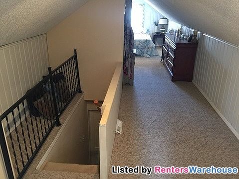 5th image of 8914 Fremont Ave S