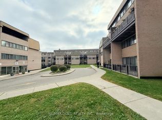 2095 Roche Ct #179, Mississauga, ON L5K2C8