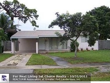1st image of 1910 SW 22nd Ave