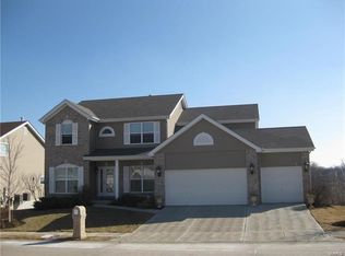 7936 Pinetop Dr, Saint Louis, MO 63129