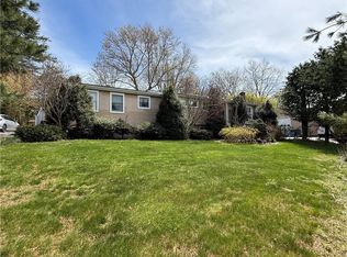 1 Edgewood Ave, Ashaway, RI 02804