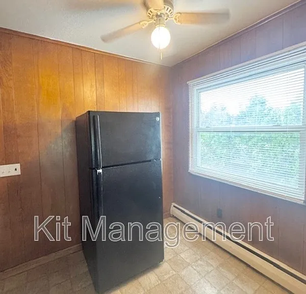 3320 Douglas Rd — Photo 4