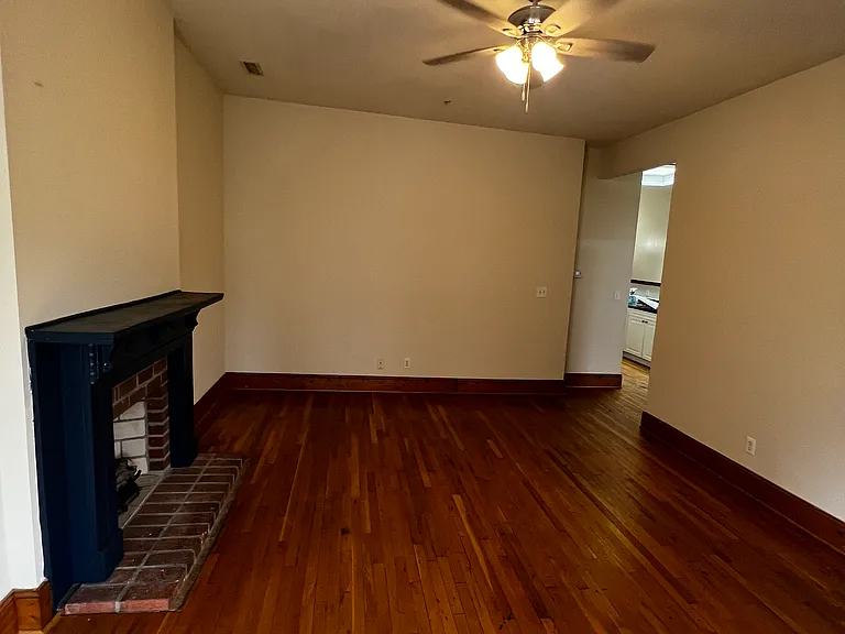 909 W Grace St #3 — Photo 6