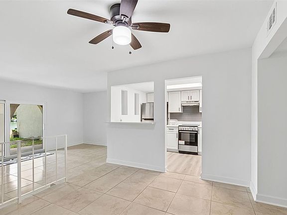 5th image of 552 PLAZA SEVILLE COURT #97