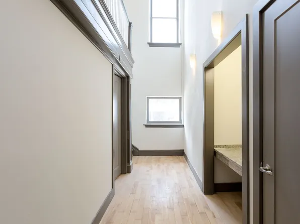 300 E Broad St #201, Richmond, VA 23219