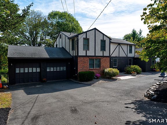 3rd image of 38 Eastwood Road