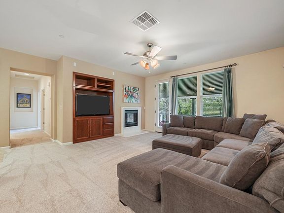 5th image of 421 Anchor Lane #205
