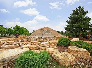 10898 Misty Ln, Woodbury, MN 55129