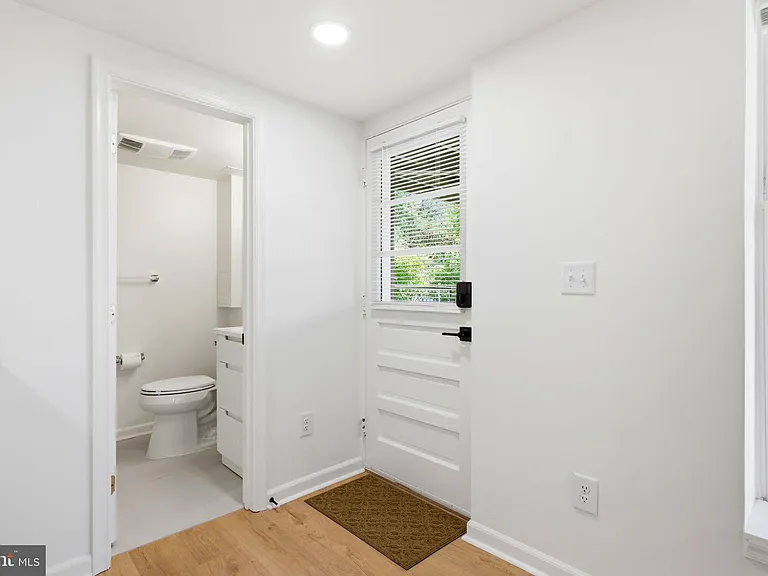 414 Madison Ct SE — Photo 6