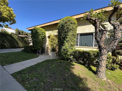 1212 N Hoover St, Los Angeles, CA, 90029