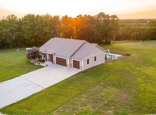 33208 E Outer Belt Rd, Lone Jack, MO 64086