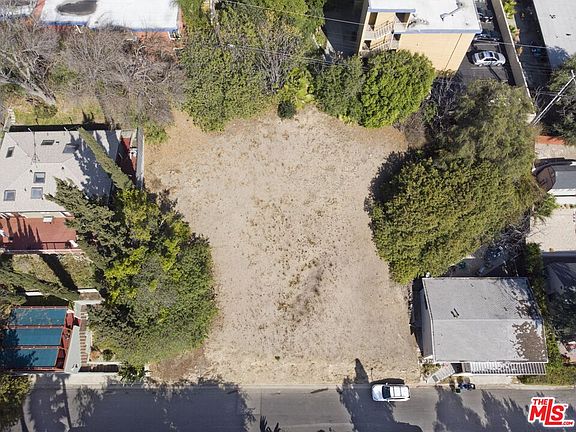 5th image of 3761 Aloha St