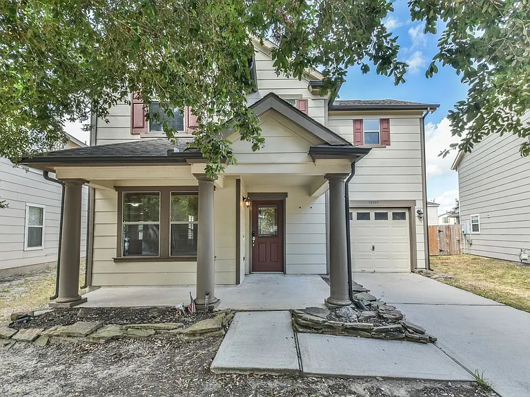 29315 Hickory Terrace Dr — Photo 3