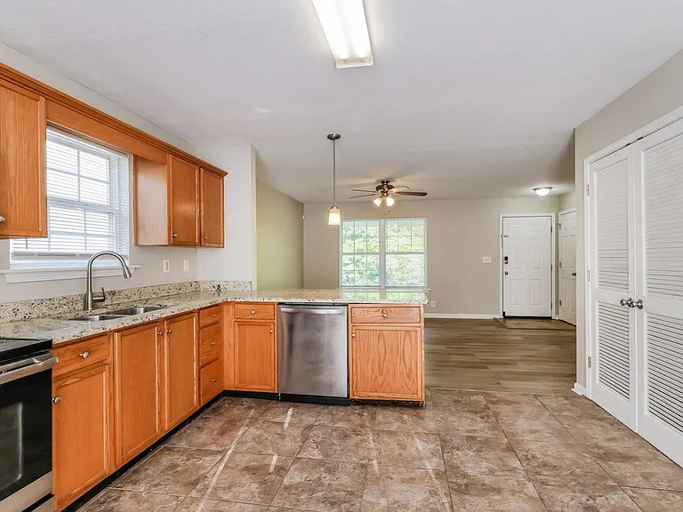 9407 Brown Austin Rd — Photo 6