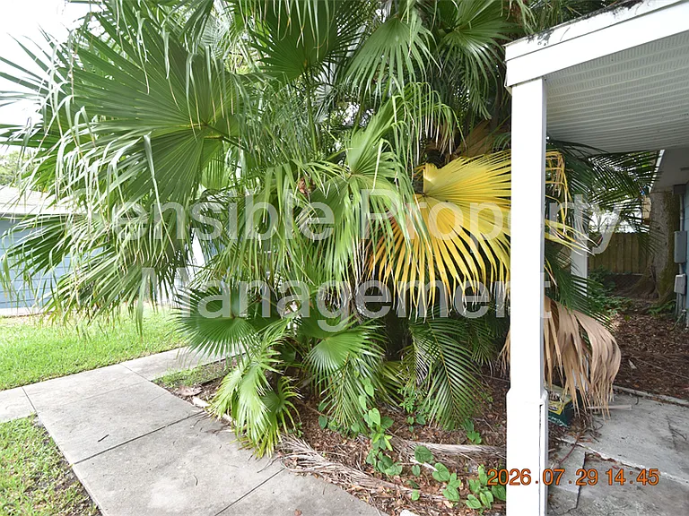 419 Stremma Rd #5 — Photo 24