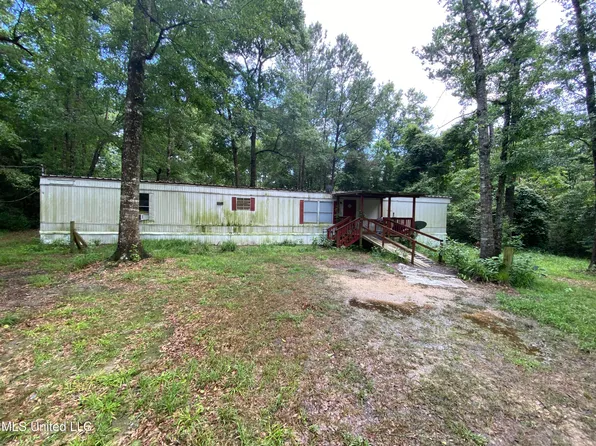 130 Magnolia Farms Dr, Lucedale, MS 39452