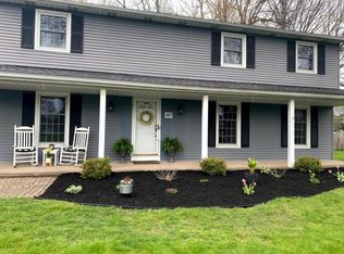 317 Sweet Birch Ln, Rochester, NY 14615