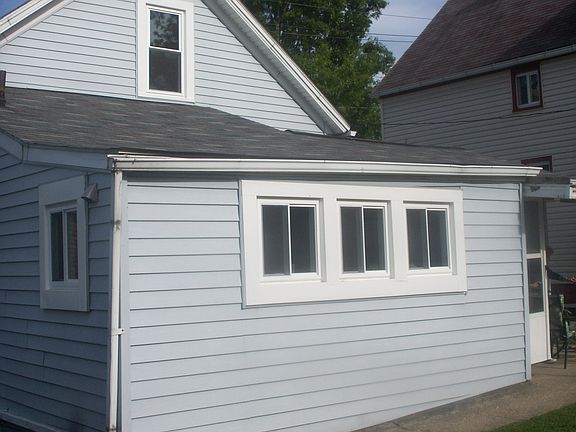 Back NW View