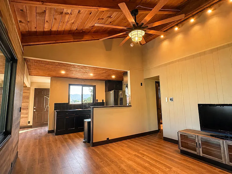 51 Lakeair Dr — Photo 23