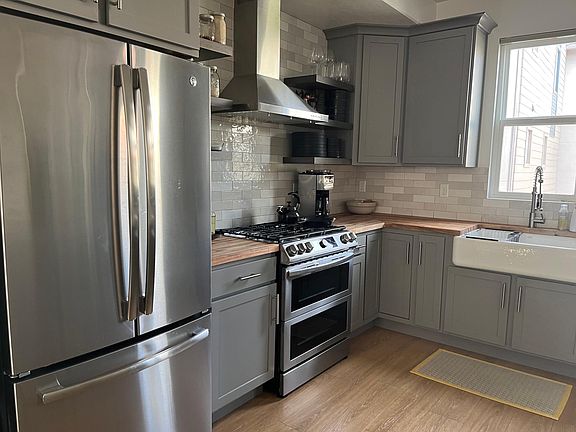4th image of 4989 W Daybreak Pkwy