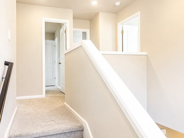 3225 Hanna Dr NE — Photo 9