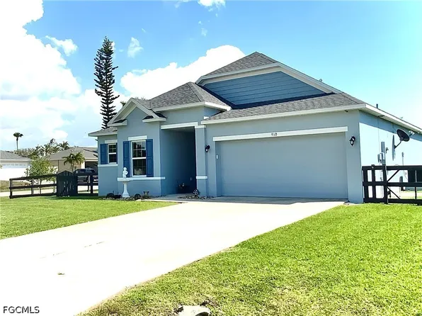 910 SW 33rd Ter, Cape Coral, FL 33914