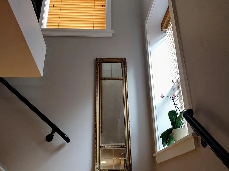 317 S Washington St — Photo 14