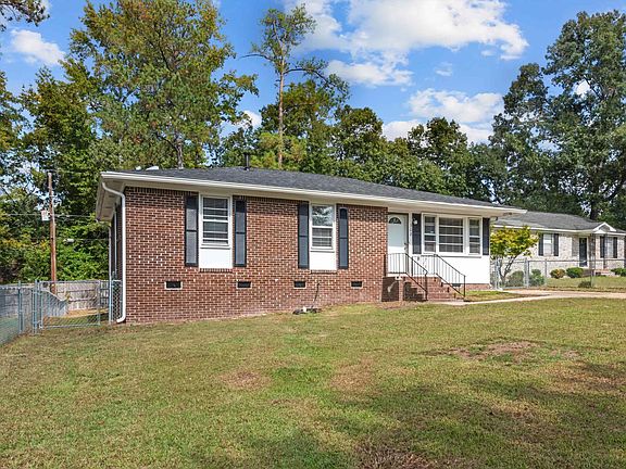 2nd image of 308 Westbridge Rd