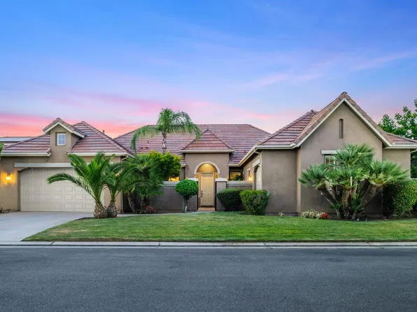 1698 E Wallington Ln, Fresno, CA 93730