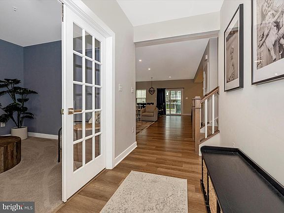 5th image of 4811 Railway Cir