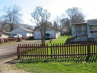 2nd image of 1539 Ivory St