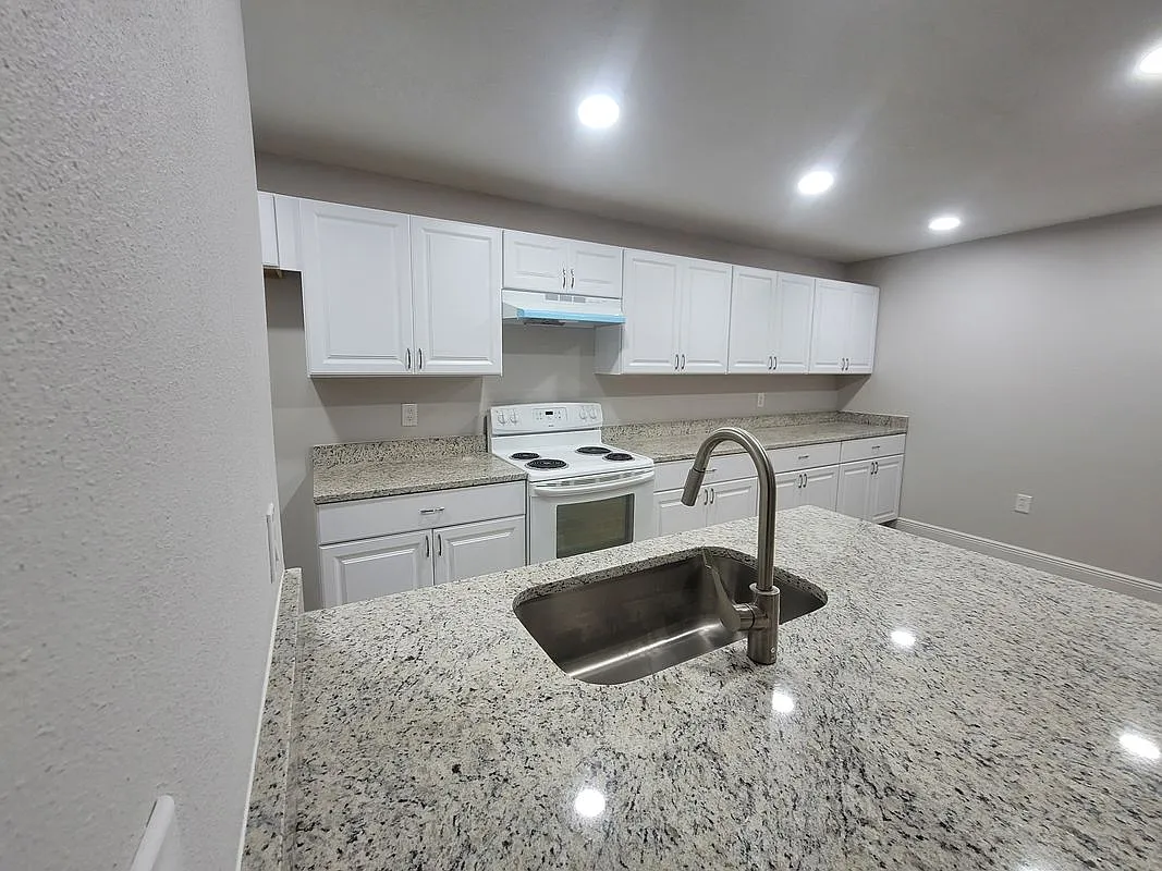 1160 Calle Del Norte — Photo 3