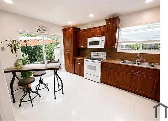 6120 SW 19th St — Photo 22